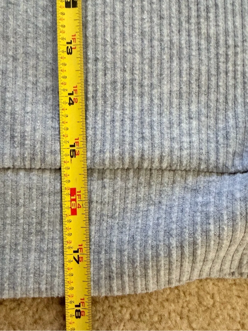 ALO Yoga Cropped Hoodie Womens Size Medium Gray Ribbed Long Sleeve Athleisure
